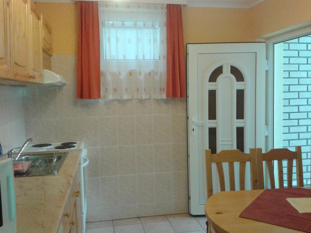 Levendula Apartman Balatonfüred Quarto foto